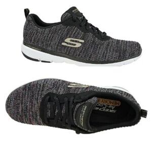 Skechers Women's Lightweight Sneaker‎